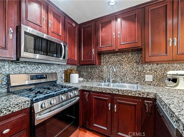 1940 N Highland Avenue 70, Los Angeles CA 90068