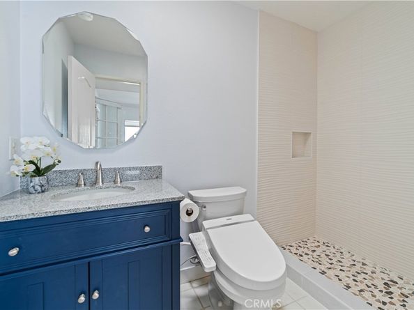 1940 N Highland Avenue 70, Los Angeles CA 90068