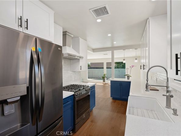 7947 Amestoy Avenue, Lake Balboa CA 91406