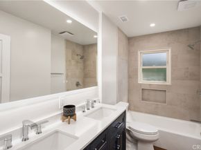 7947 Amestoy Avenue, Lake Balboa CA 91406