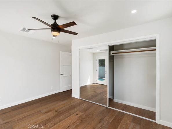 7947 Amestoy Avenue, Lake Balboa CA 91406
