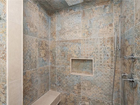 7947 Amestoy Avenue, Lake Balboa CA 91406
