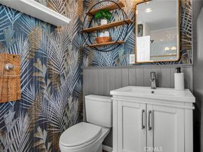 907 Diamond Street, Redondo Beach CA 90277