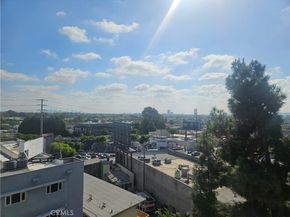 8530 Holloway Drive 303, West Hollywood CA 90069