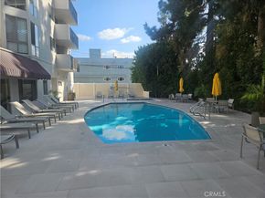 8530 Holloway Drive 303, West Hollywood CA 90069
