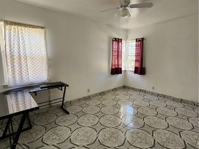 433 E 74th Street, Los Angeles CA 90003