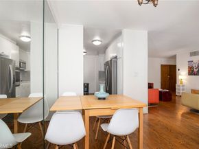 927 N Kings Road 118, West Hollywood CA 90069