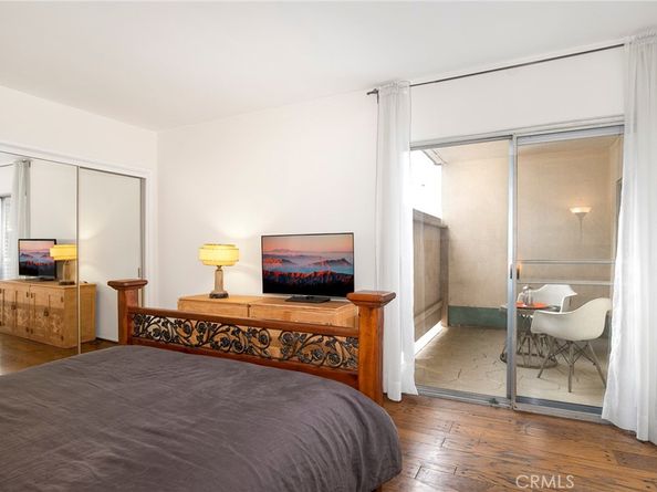 927 N Kings Road 118, West Hollywood CA 90069