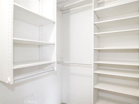 927 N Kings Road 118, West Hollywood CA 90069