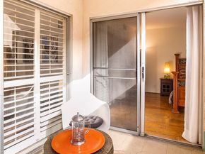 927 N Kings Road 118, West Hollywood CA 90069