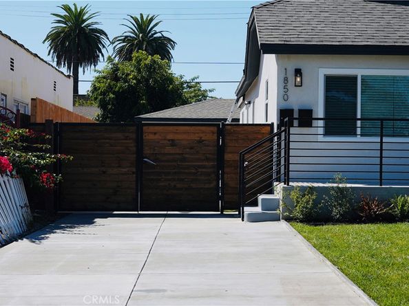 1850 W. 80th Street, Los Angeles CA 90047