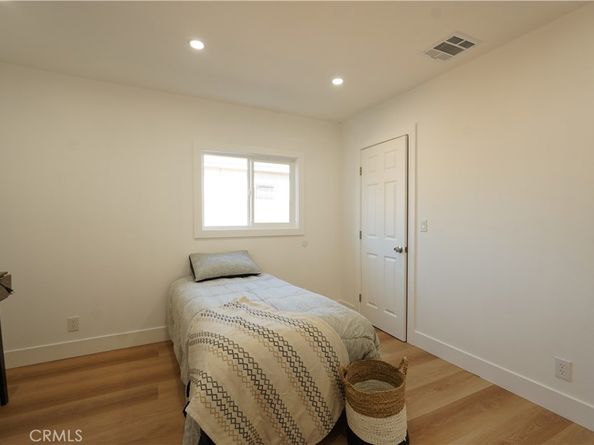 1850 W. 80th Street, Los Angeles CA 90047