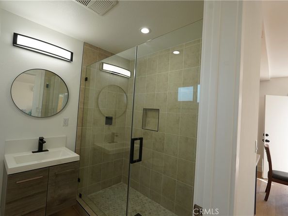 1850 W. 80th Street, Los Angeles CA 90047