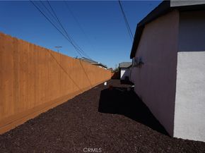 1850 W. 80th Street, Los Angeles CA 90047