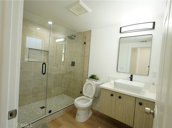 1850 W. 80th Street, Los Angeles CA 90047