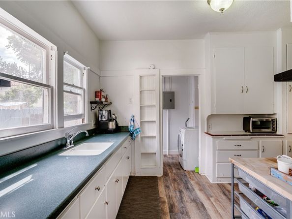 925 S Grand Avenue, San Pedro CA 90731