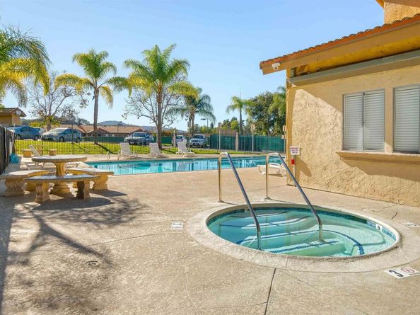 211 Woodland Pkwy, San Marcos CA 92069