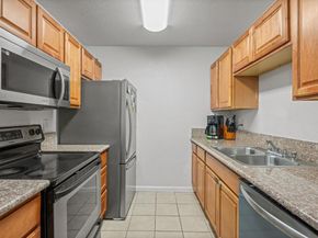 1350 N Escondido Boulevard 22, Escondido CA 92026