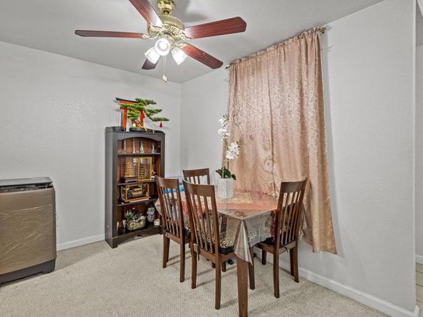 1350 N Escondido Boulevard 22, Escondido CA 92026