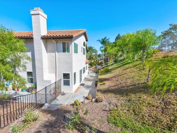 5163 Silver Bluff Drive, Oceanside CA 92057