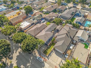 927 S Eucalyptus Ave