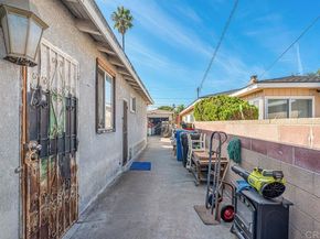 927 S Eucalyptus Ave, Inglewood CA 90301