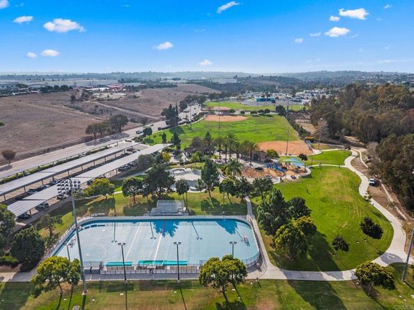 522 Lupine Way, Oceanside CA 92057