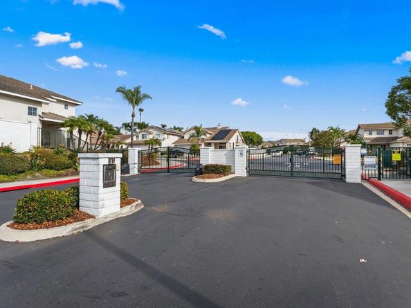 522 Lupine Way, Oceanside CA 92057