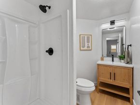 522 Lupine Way, Oceanside CA 92057