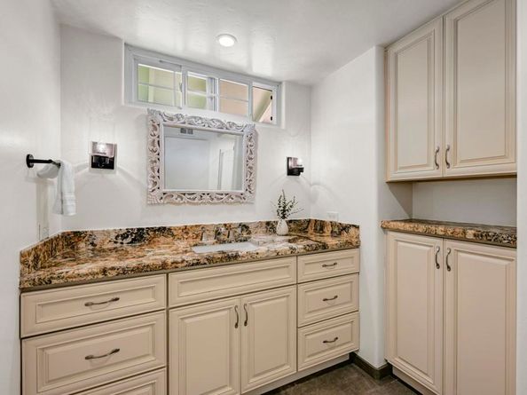 1051 La Reina Drive, San Marcos CA 92078