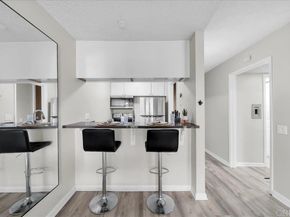 6202 Friars Road 306, San Diego CA 92108