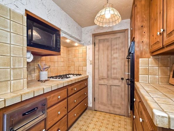 1931 S Pacific Street, Oceanside CA 92054