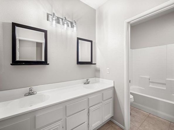 638 Sumner Way 2, Oceanside CA 92058