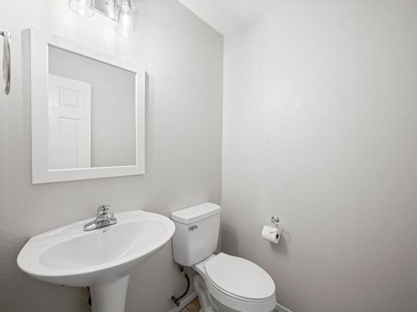 638 Sumner Way 2, Oceanside CA 92058