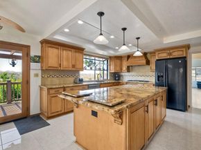3829 Pinnacle Place, Escondido CA 92025