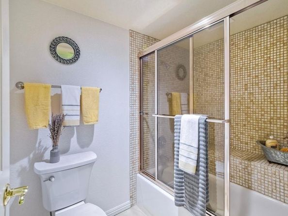 3829 Pinnacle Place, Escondido CA 92025