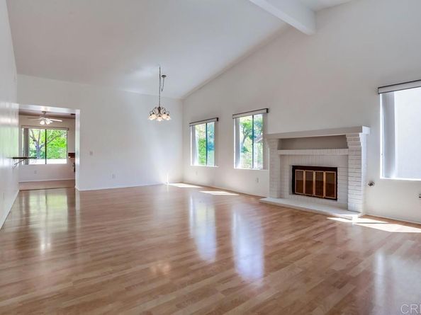 18035 Avenida Alozdra, San Diego CA 92128