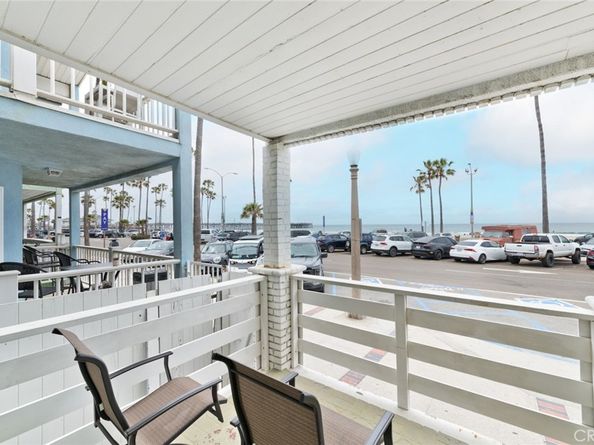2212 W Oceanfront, Newport Beach CA 92663