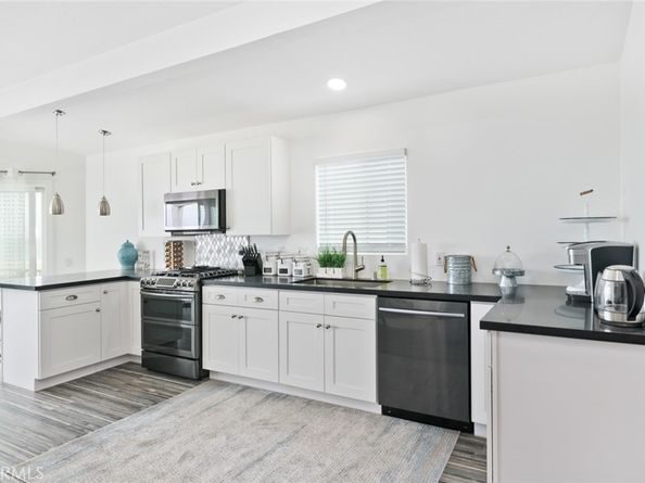 2212 W Oceanfront, Newport Beach CA 92663