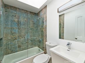 2212 W Oceanfront, Newport Beach CA 92663