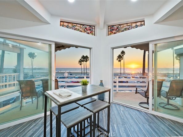 2212 W Oceanfront, Newport Beach CA 92663