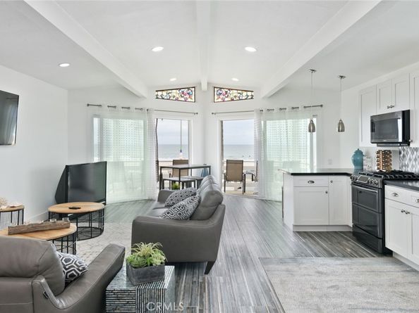 2212 W Oceanfront, Newport Beach CA 92663