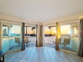 2212 W Oceanfront, Newport Beach CA 92663
