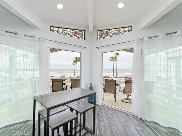 2212 W Oceanfront, Newport Beach CA 92663