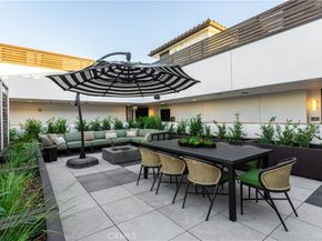 1333 S Orange Grove Avenue 109, Los Angeles CA 90019