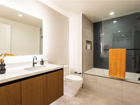 1333 S Orange Grove Avenue 304, Los Angeles CA 90019