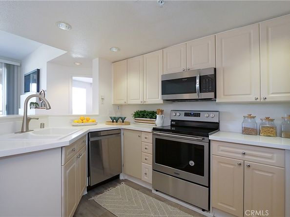 1281 Cabrillo Avenue 303, Torrance CA 90501