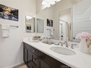 4977 Hydepark, Agoura Hills CA 91301