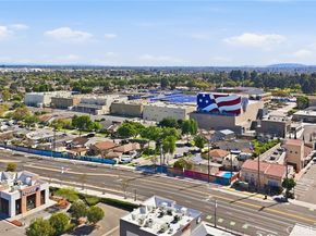 6576 California, Long Beach CA 90805