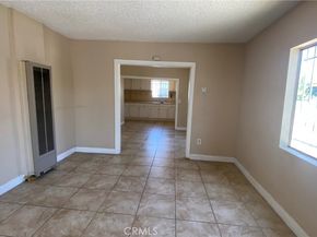 715 E 87th Place, Los Angeles CA 90002
